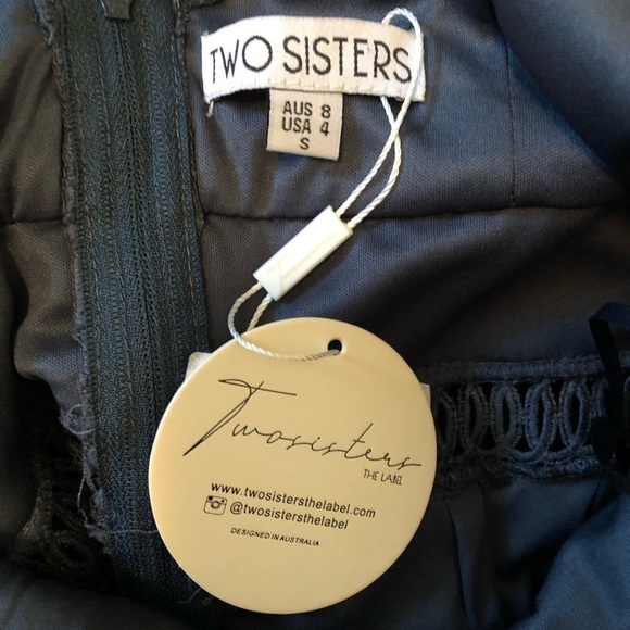 Two Sisters Charlotte Dress Blue Eyelet Small NWT - Picture 4 of 8